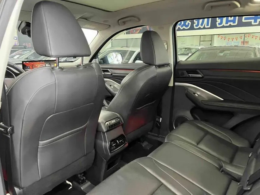 2020 WEY VV6 2.0T 227HP L4 7DCT,autocango,china used car exporter,china ev exporter,chinese used car exporter,chinese used ev exporter