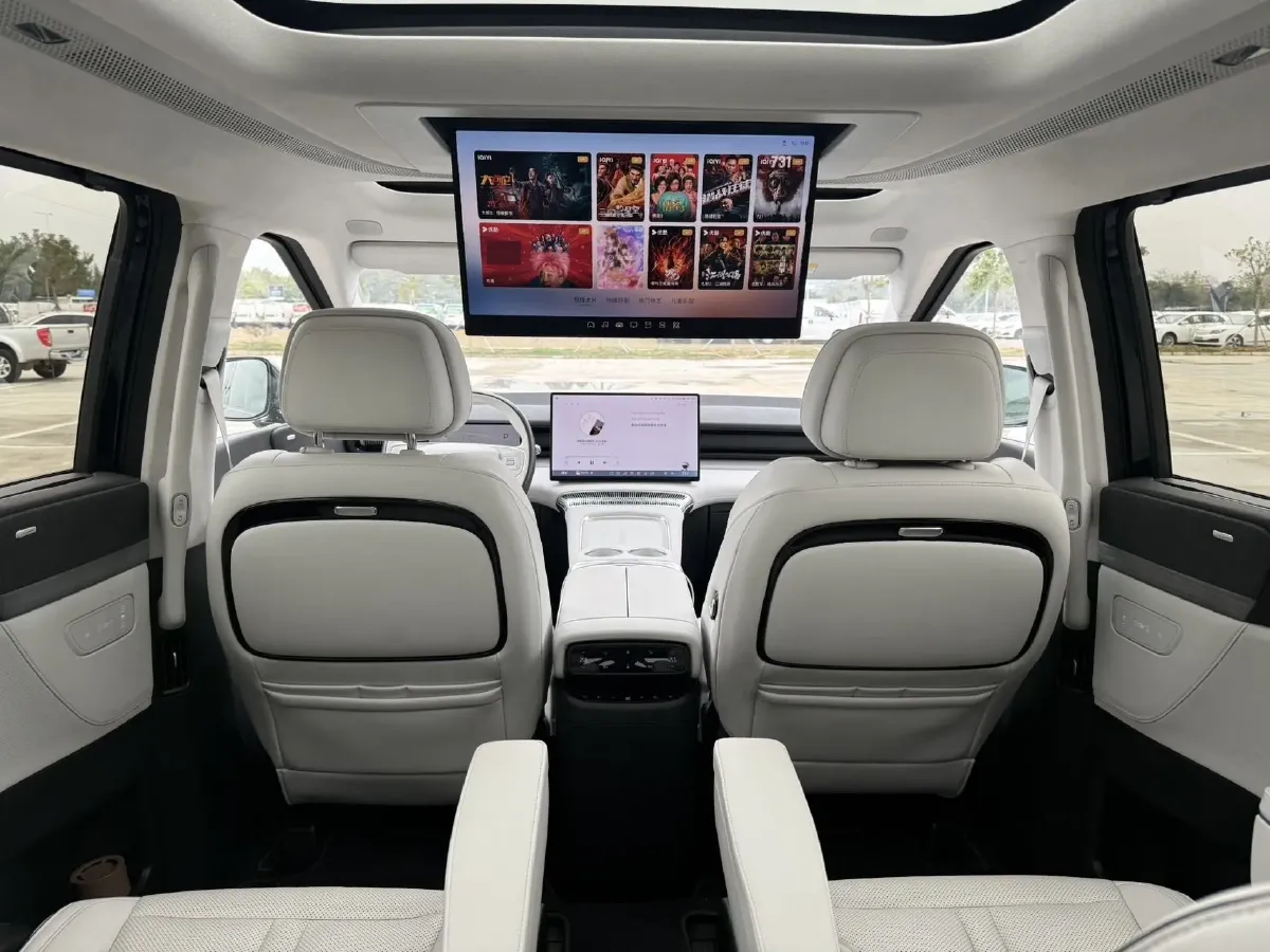 2024 Xpeng X9 BEV 84.5KWH,autocango,china used car exporter,china ev exporter,chinese used car exporter,chinese used ev exporter