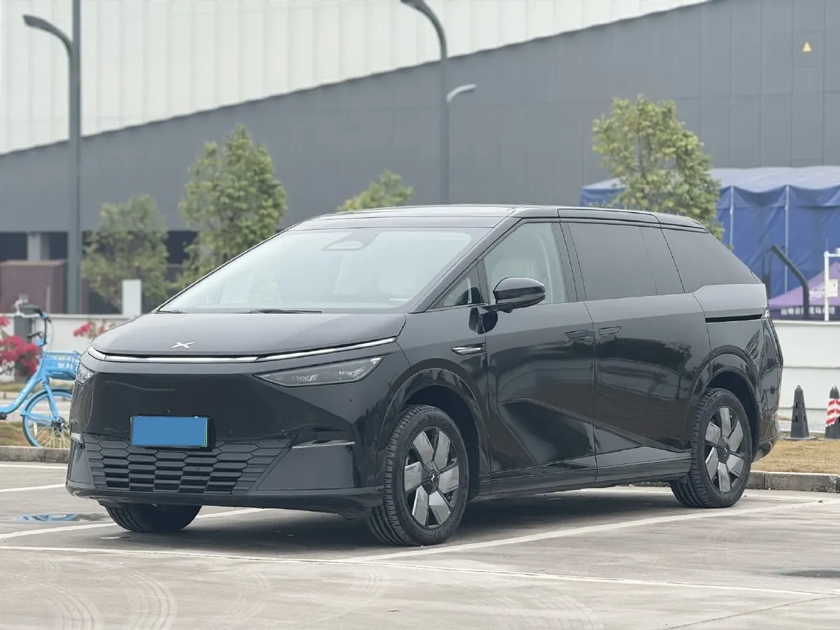 2024 Xpeng X9 BEV 84.5KWH,autocango,china used car exporter,china ev exporter,chinese used car exporter,chinese used ev exporter