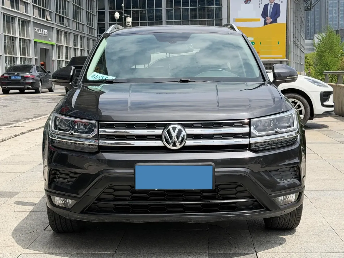 2019 MINI MINI 1.5T 102HP L3 7DCT,autocango,china used car exporter,china ev exporter,chinese used car exporter,chinese used ev exporter