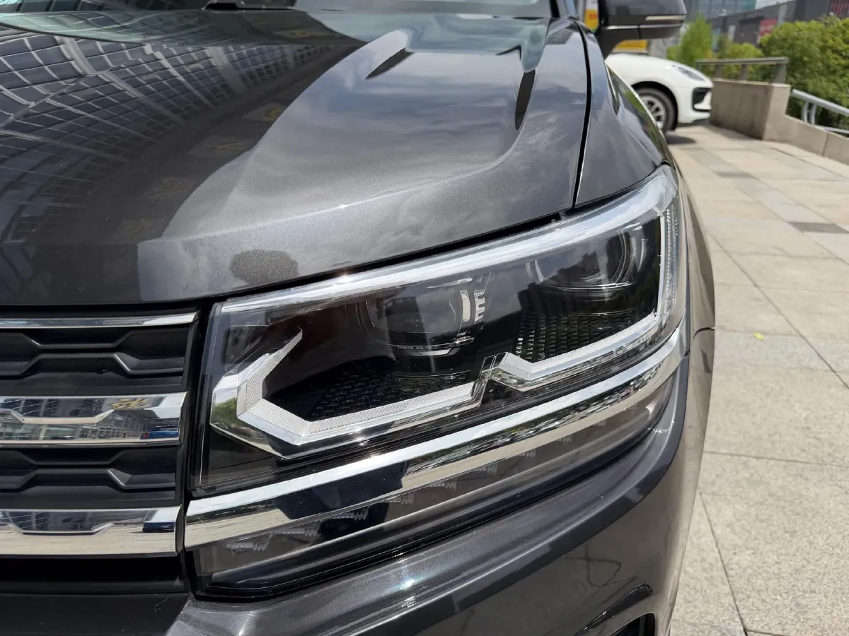 2019 MINI MINI 1.5T 102HP L3 7DCT,autocango,china used car exporter,china ev exporter,chinese used car exporter,chinese used ev exporter