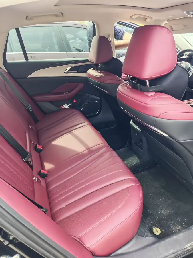 2024 HongQi H5 1.5T 169HP L4 7DCT,autocango,china used car exporter,china ev exporter,chinese used car exporter,chinese used ev exporter