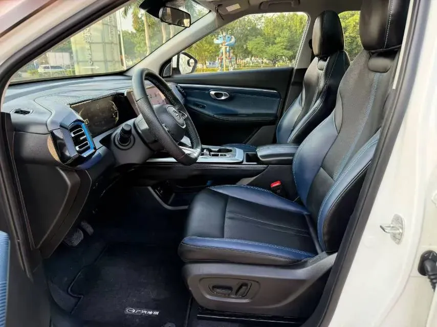 2023 GAC Trumpchi GS3 1.5T 177HP L4 7DCT,autocango,china used car exporter,china ev exporter,chinese used car exporter,chinese used ev exporter