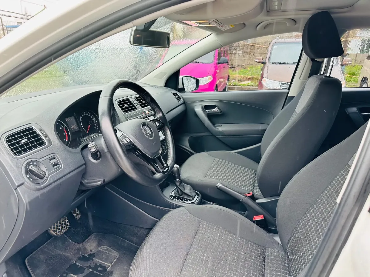 2016 Volkswagen Polo 1.6L 110HP L4 6AT,autocango,china used car exporter,china ev exporter,chinese used car exporter,chinese used ev exporter