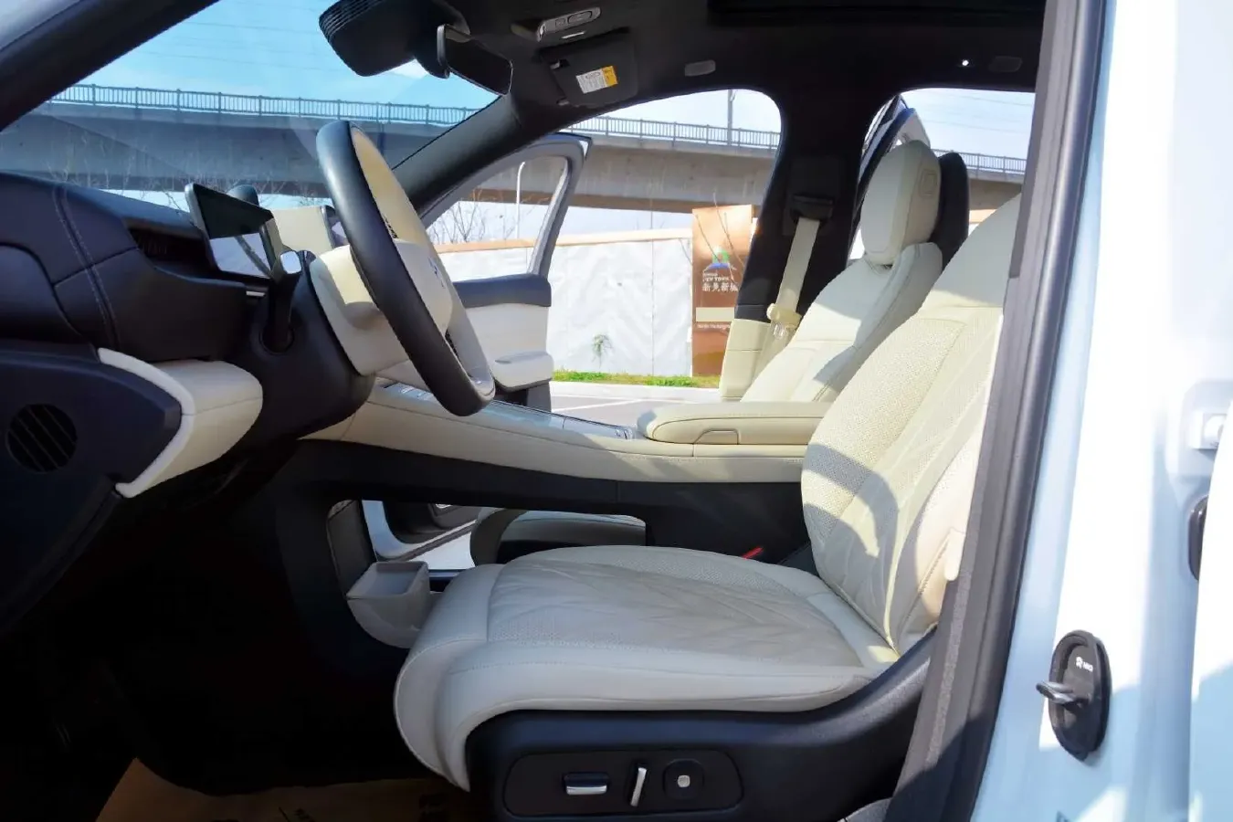 2025 NIO ES6 BEV,autocango,china used car exporter,china ev exporter,chinese used car exporter,chinese used ev exporter