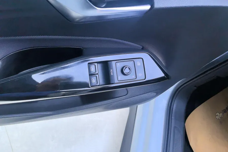 2023 Volkswagen ID.3 BEV 52.8KWH,autocango,china used car exporter,china ev exporter,chinese used car exporter,chinese used ev exporter