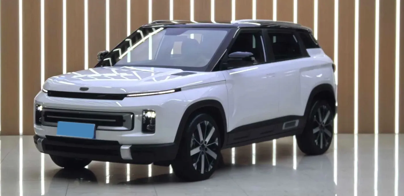 2023 Geely ICON 1.5T 181HP L4 7DCT,autocango,china used car exporter,china ev exporter,chinese used car exporter,chinese used ev exporter