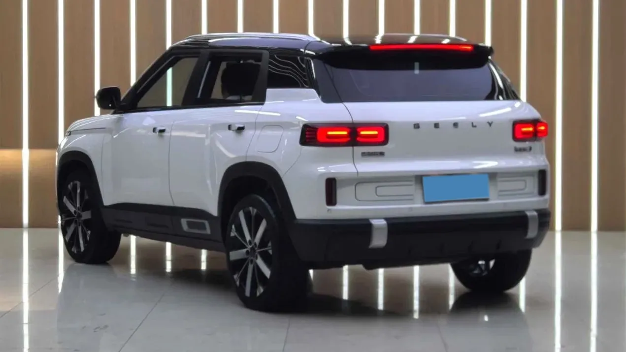 2023 Geely ICON 1.5T 181HP L4 7DCT,autocango,china used car exporter,china ev exporter,chinese used car exporter,chinese used ev exporter