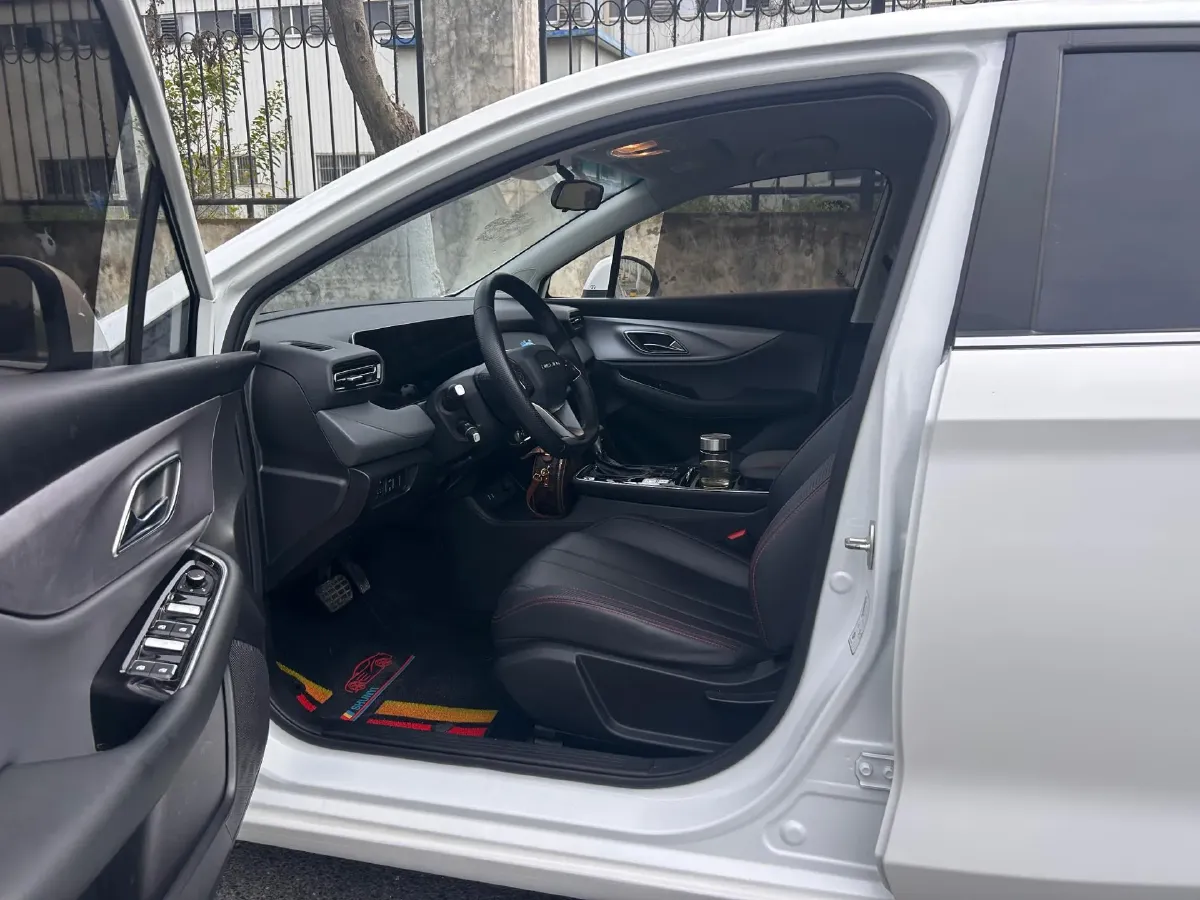 2021 BeiJing Auto U5 Plus 1.5L 113HP L4 CVT,autocango,china used car exporter,china ev exporter,chinese used car exporter,chinese used ev exporter