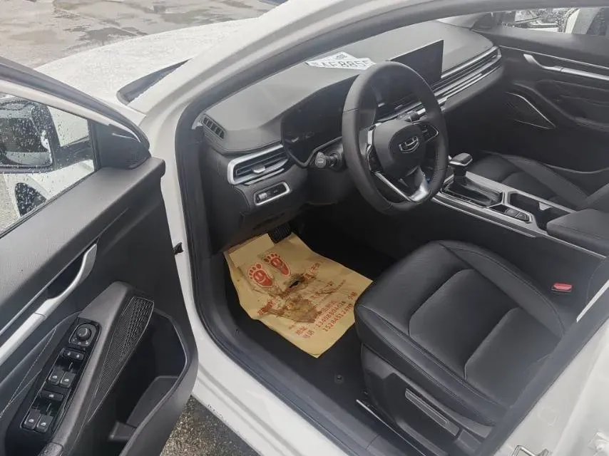 2022 Geely Emgrand 1.5L 114HP L4 CVT,autocango,china used car exporter,china ev exporter,chinese used car exporter,chinese used ev exporter