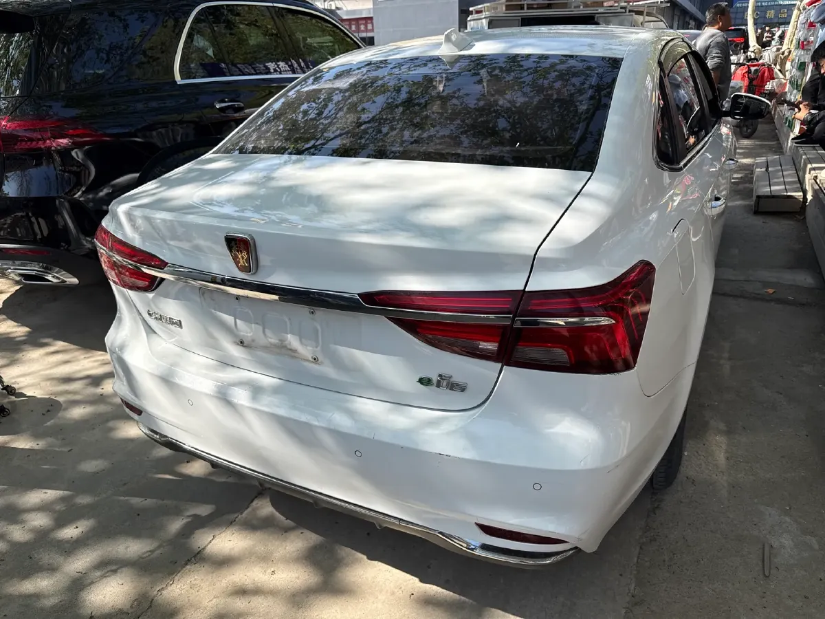 2019 Roewe i6 1.5T 169HP L4 AMT PHEV 9.1KWH,autocango,china used car exporter,china ev exporter,chinese used car exporter,chinese used ev exporter