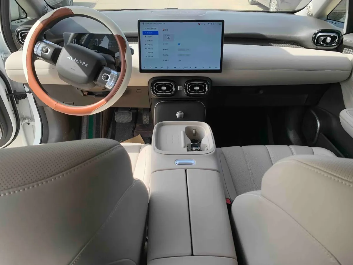 2025 Aion AION UT BEV 44.257/44.12/44.133KWH,autocango,china used car exporter,china ev exporter,chinese used car exporter,chinese used ev exporter