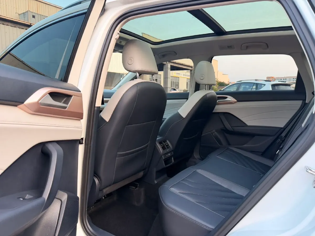 2023 Volkswagen Tharu 1.5T 160HP L4 7DCT,autocango,china used car exporter,china ev exporter,chinese used car exporter,chinese used ev exporter