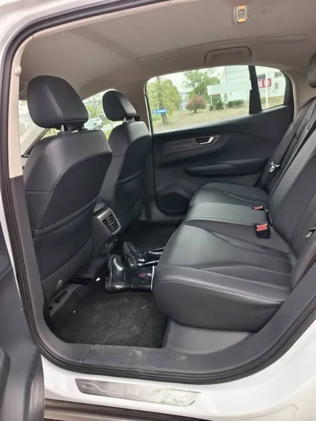 2022 HongQi E-QM5 BEV 56KWH,autocango,china used car exporter,china ev exporter,chinese used car exporter,chinese used ev exporter