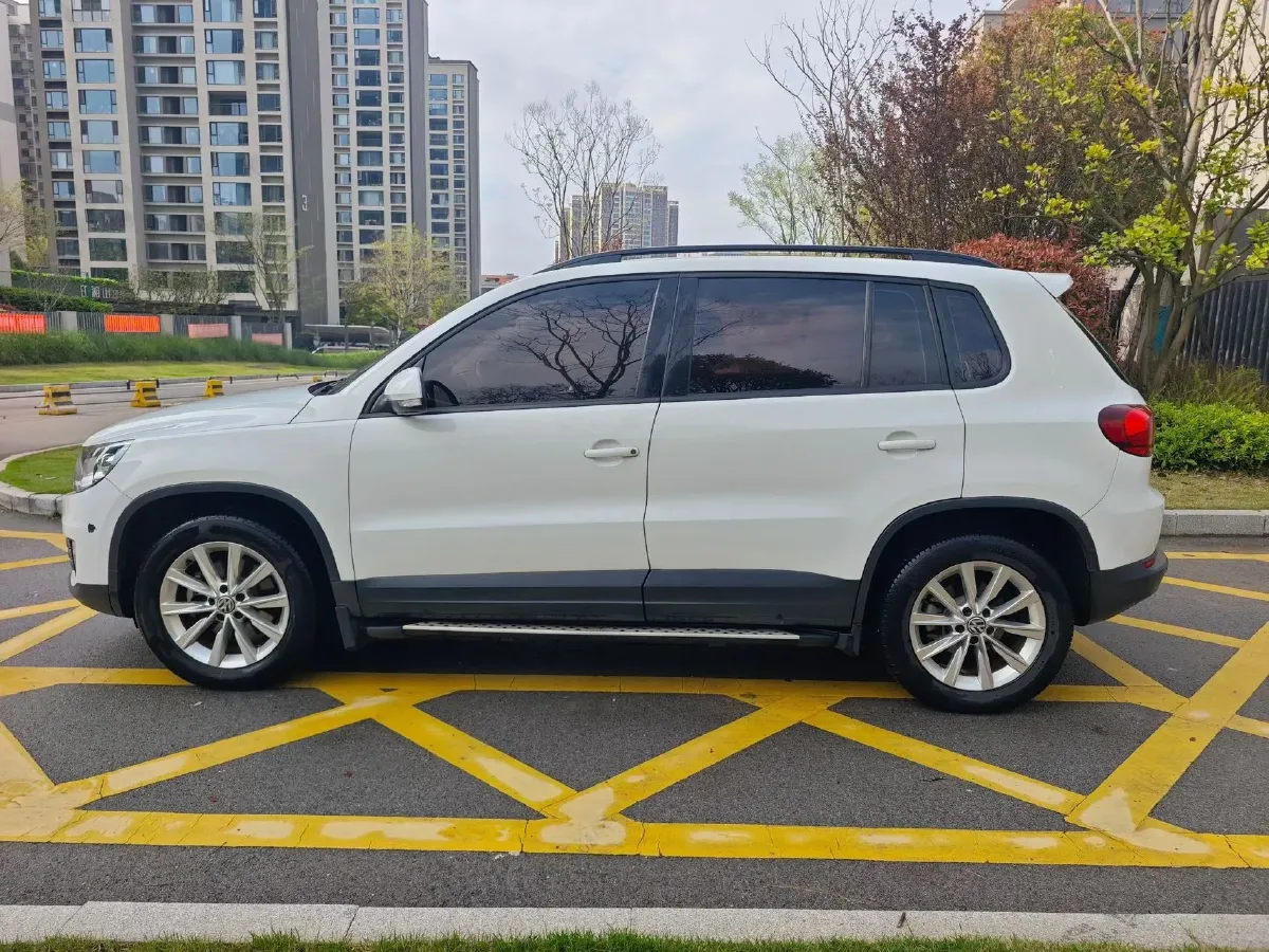 2017 Haval H9 2.0T 190HP L4 8AT,autocango,china used car exporter,china ev exporter,chinese used car exporter,chinese used ev exporter