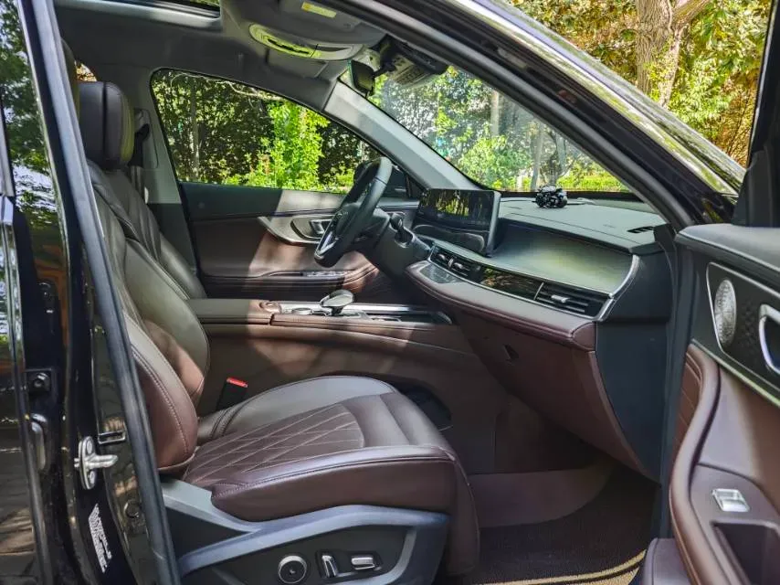 2024 Chery Tiggo 8 PRO 2.0T 254HP L4 7DCT,autocango,china used car exporter,china ev exporter,chinese used car exporter,chinese used ev exporter