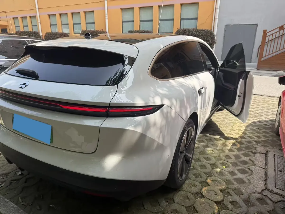2023 NIO ET5T BEV 100KWH,autocango,china used car exporter,china ev exporter,chinese used car exporter,chinese used ev exporter