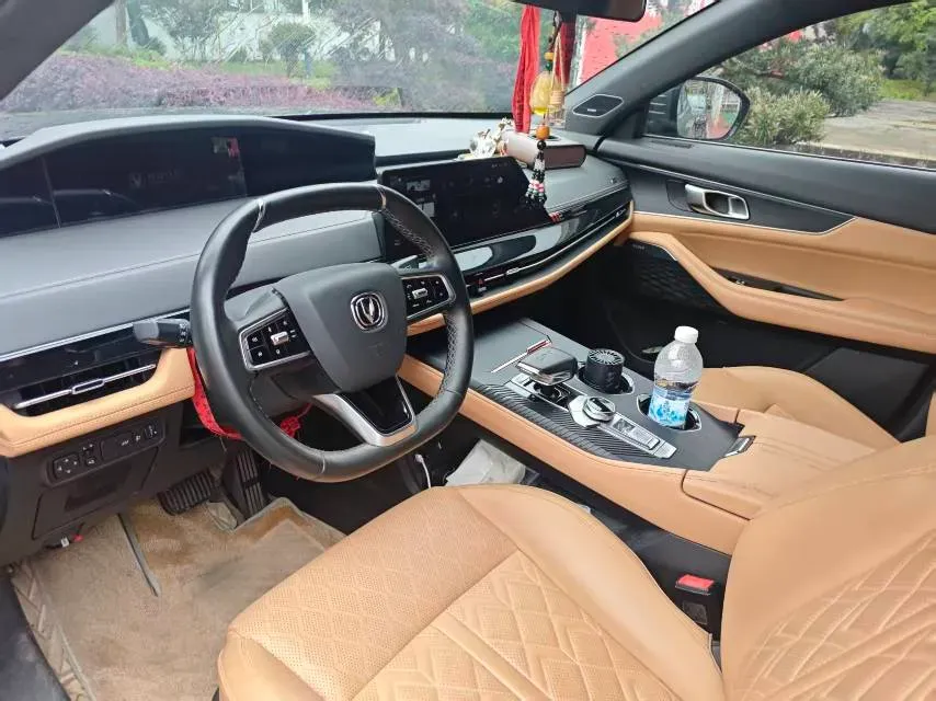 2021 ChangAn UNI-K 2.0T 233HP L4 8AT,autocango,china used car exporter,china ev exporter,chinese used car exporter,chinese used ev exporter