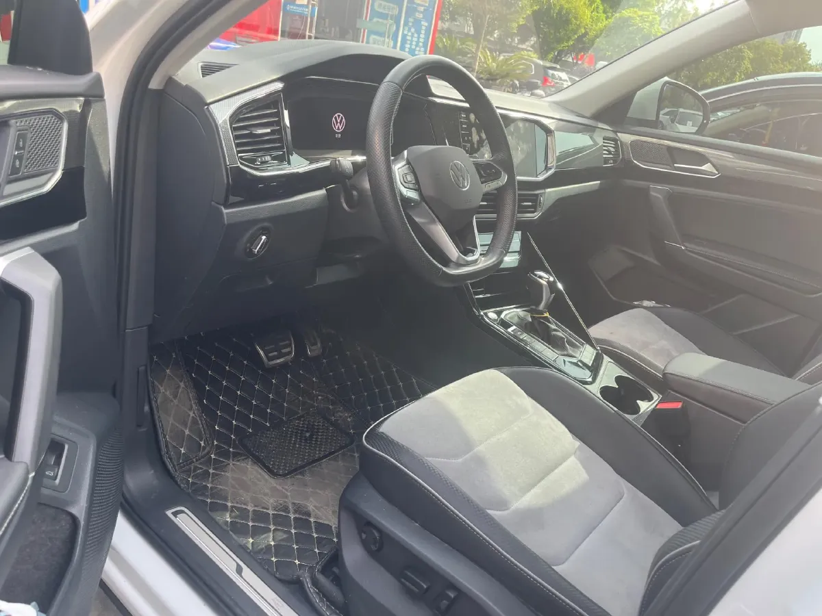 2020 Volkswagen Tayron X 2.0T 186HP L4 7DCT,autocango,china used car exporter,china ev exporter,chinese used car exporter,chinese used ev exporter