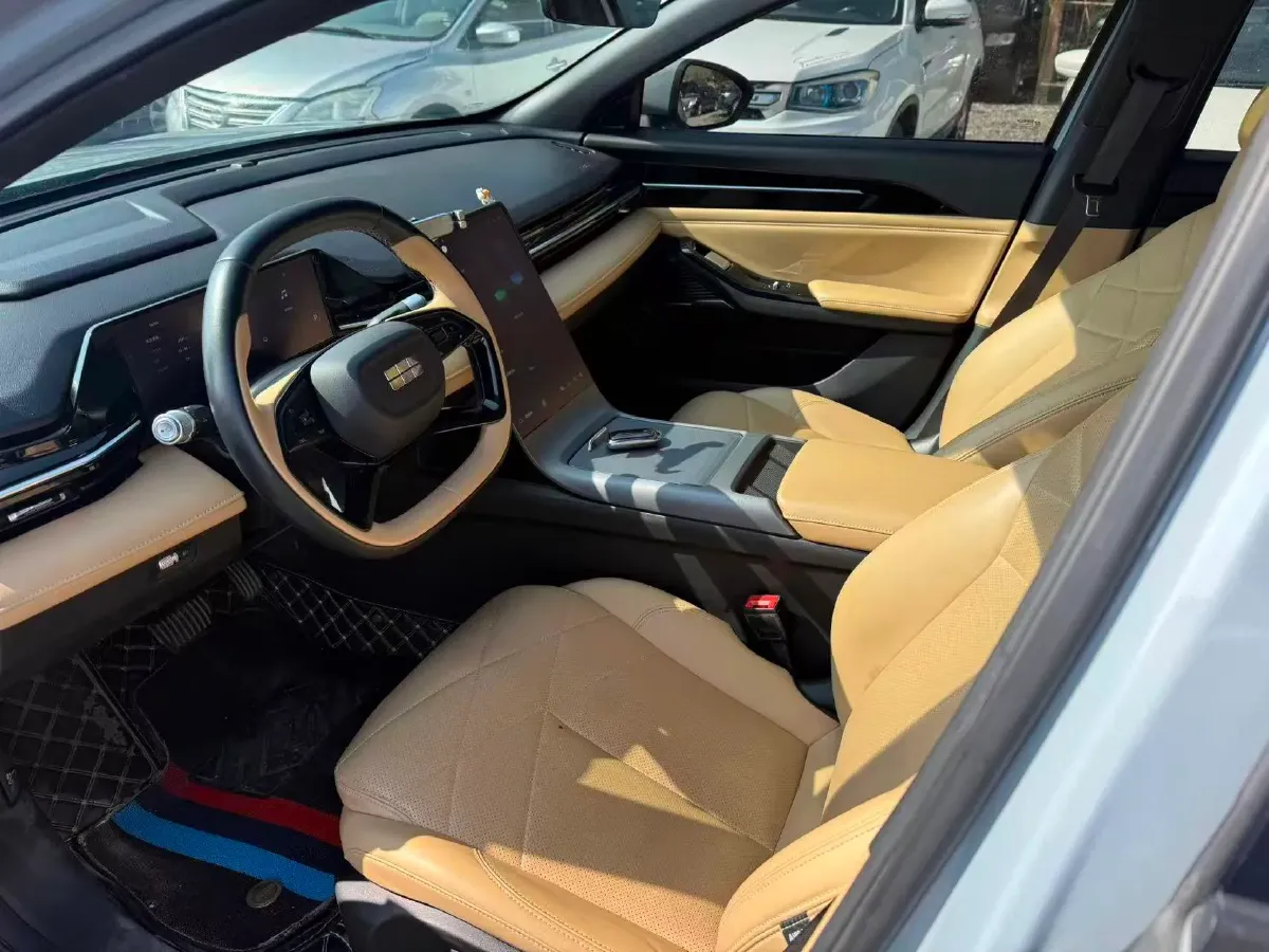 2023 Geely Galaxy L6 1.5T 163HP L4 3DHT PHEV,autocango,china used car exporter,china ev exporter,chinese used car exporter,chinese used ev exporter