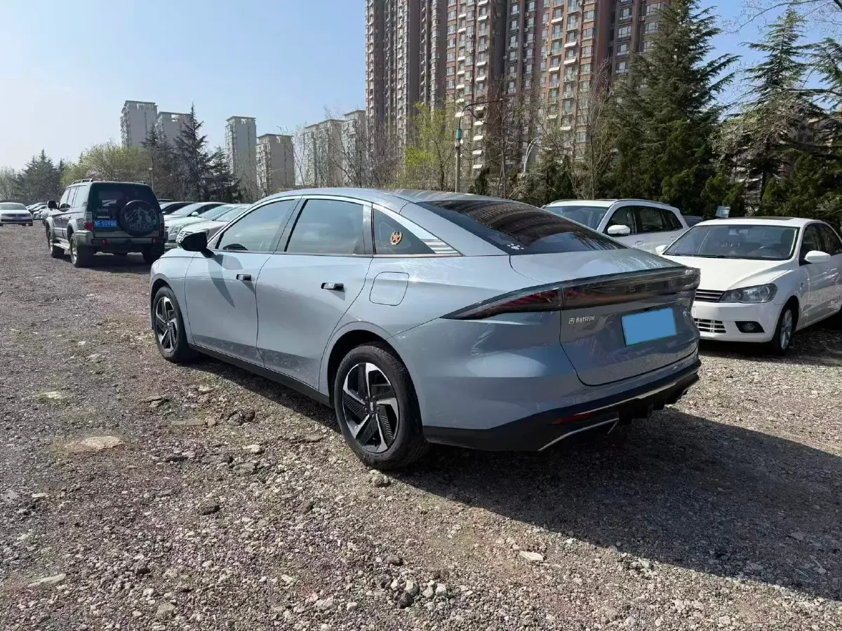 2023 Geely Galaxy L6 1.5T 163HP L4 3DHT PHEV,autocango,china used car exporter,china ev exporter,chinese used car exporter,chinese used ev exporter