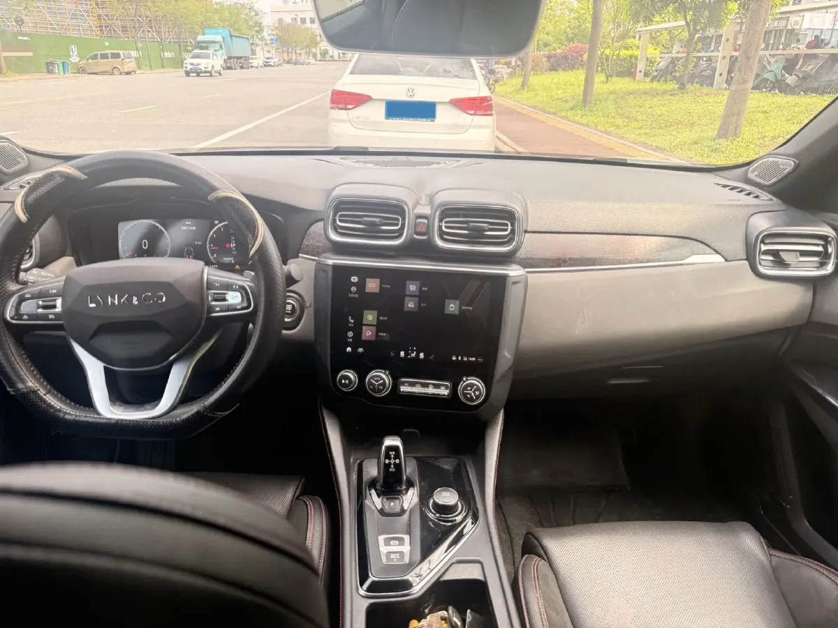 2020 LYNK&CO 03 2.0T 190HP L4 6AT,autocango,china used car exporter,china ev exporter,chinese used car exporter,chinese used ev exporter