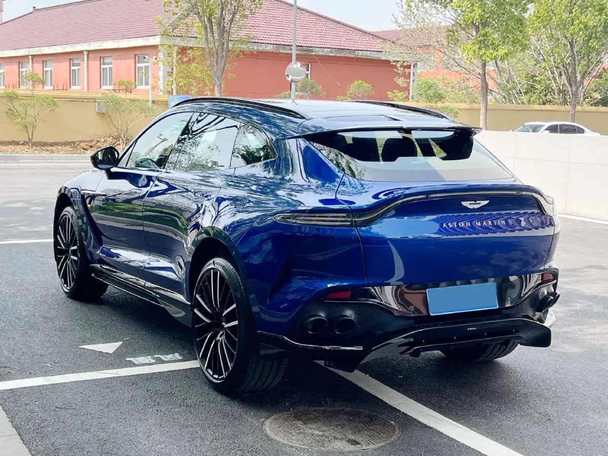2023 Aston Martin DBX 4.0T 707HP V8 9AT,autocango,china used car exporter,china ev exporter,chinese used car exporter,chinese used ev exporter