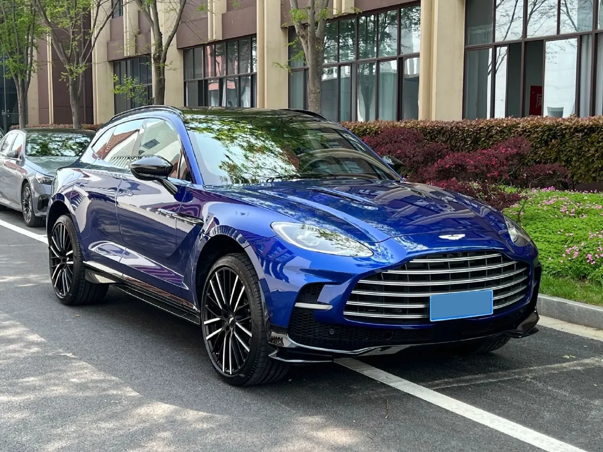 2023 Aston Martin DBX 4.0T 707HP V8 9AT,autocango,china used car exporter,china ev exporter,chinese used car exporter,chinese used ev exporter