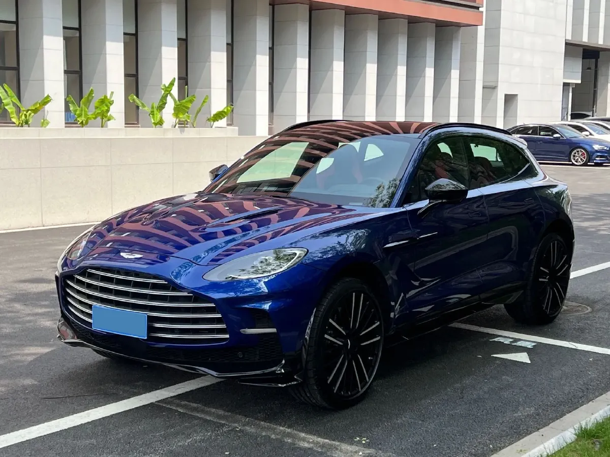 2023 Aston Martin DBX 4.0T 707HP V8 9AT,autocango,china used car exporter,china ev exporter,chinese used car exporter,chinese used ev exporter