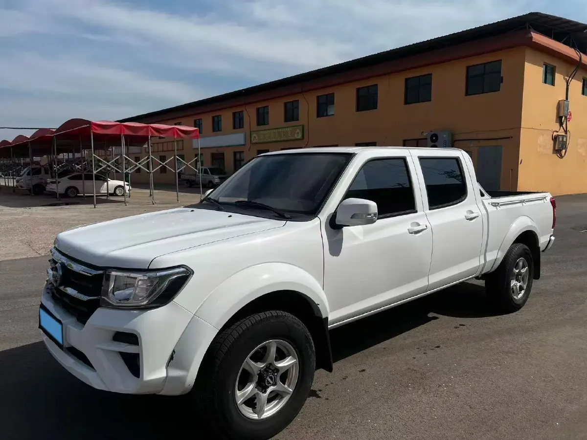 2023 Dongfeng RuiQi 2.4L 158HP L4 5MT,autocango,china used car exporter,china ev exporter,chinese used car exporter,chinese used ev exporter