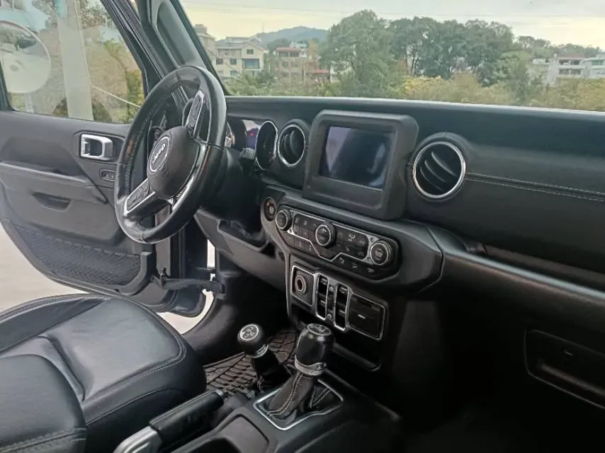 2019 Jeep Wrangler 2.0T 266HP L4 8AT,autocango,china used car exporter,china ev exporter,chinese used car exporter,chinese used ev exporter