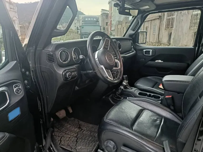 2019 Jeep Wrangler 2.0T 266HP L4 8AT,autocango,china used car exporter,china ev exporter,chinese used car exporter,chinese used ev exporter