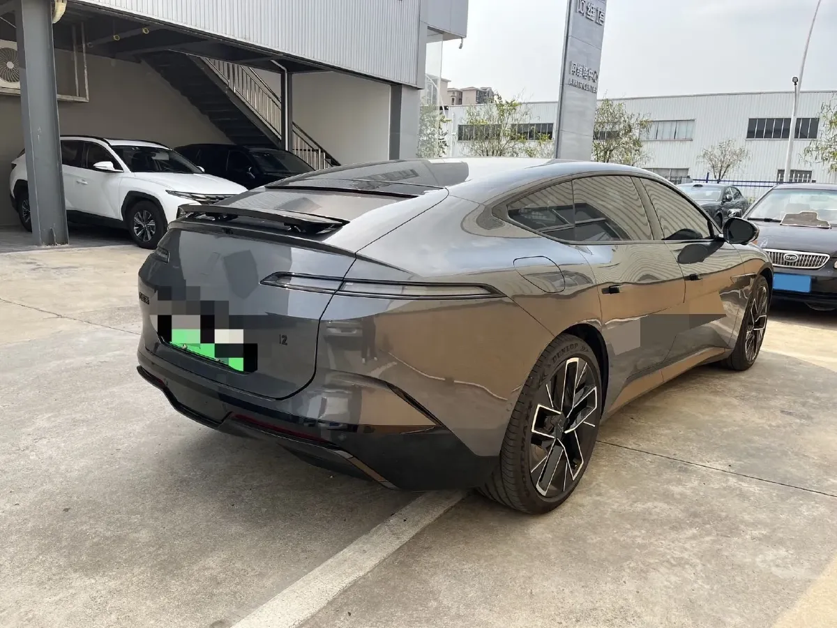2025 Avatr 12 1.5T 156HP L4 REEV 39.05KWH,autocango,china used car exporter,china ev exporter,chinese used car exporter,chinese used ev exporter