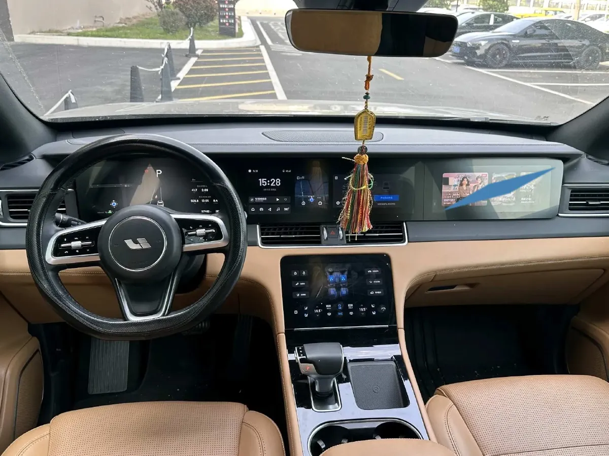 2021 Li ONE Range Extended 131HP REEV 40.5KWH,autocango,china used car exporter,china ev exporter,chinese used car exporter,chinese used ev exporter