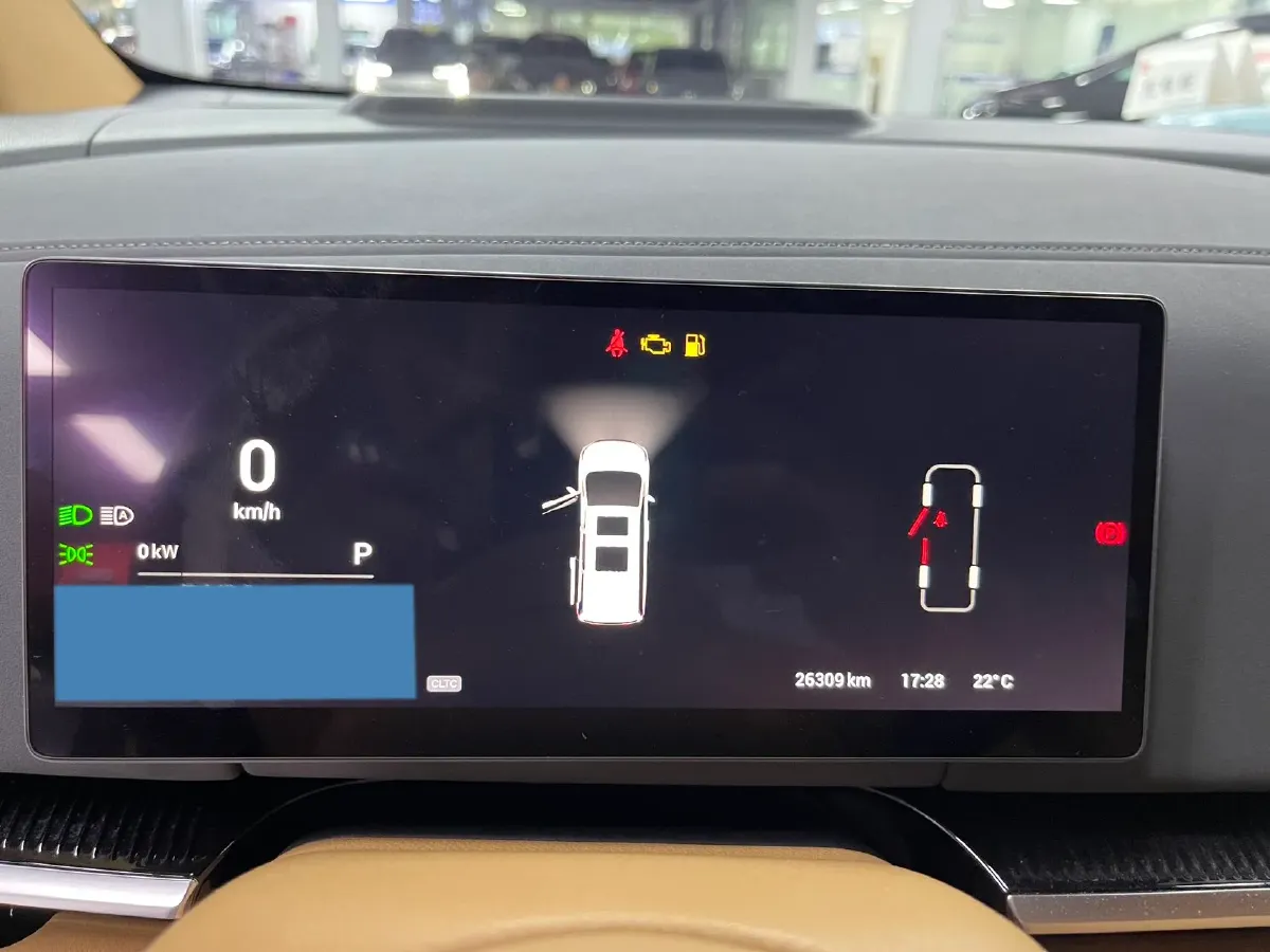 2025 Voyah Dream 1.5T 150HP L4 PHEV 41.7KWH,autocango,china used car exporter,china ev exporter,chinese used car exporter,chinese used ev exporter