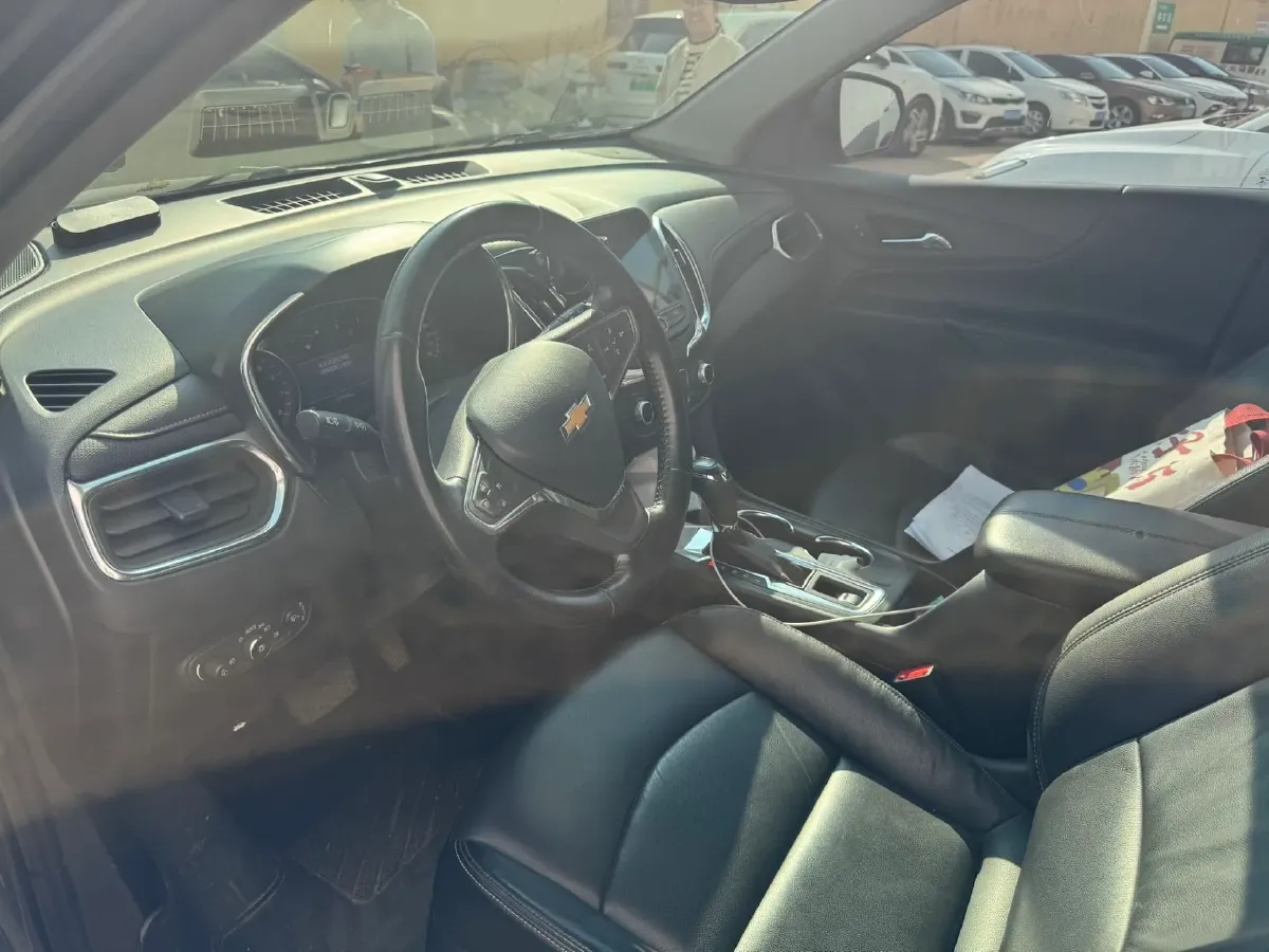 2019 Chevrolet Equinox 1.5T 180HP L4 6AT,autocango,china used car exporter,china ev exporter,chinese used car exporter,chinese used ev exporter