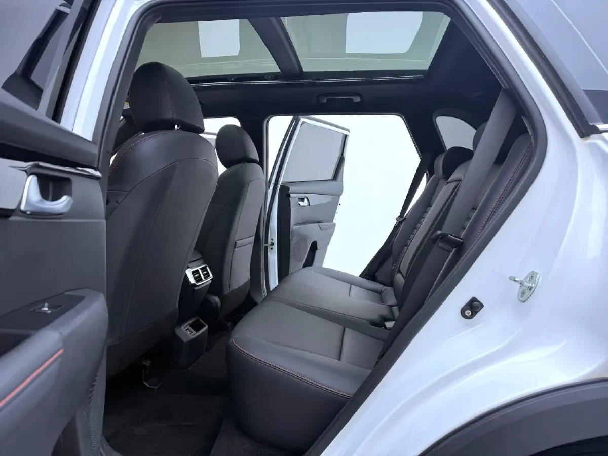 2021 Kia Sportage R 1.5T 200HP L4 7DCT,autocango,china used car exporter,china ev exporter,chinese used car exporter,chinese used ev exporter