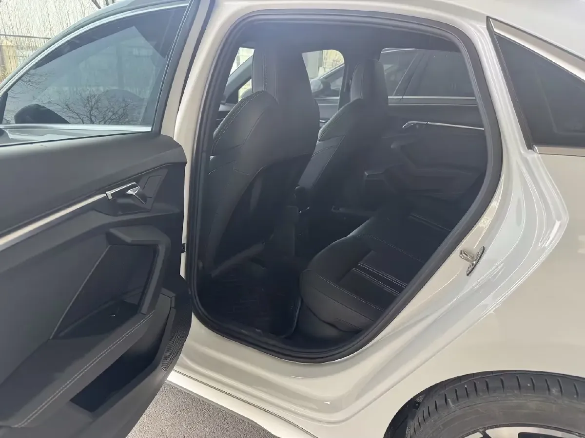 2022 Audi A3 1.4T 150HP L4 7DCT,autocango,china used car exporter,china ev exporter,chinese used car exporter,chinese used ev exporter