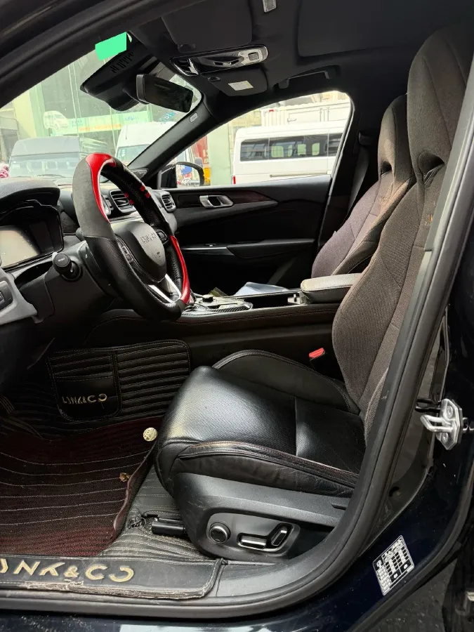 2019 LYNK&CO 01 2.0T 190HP L4 6AT,autocango,china used car exporter,china ev exporter,chinese used car exporter,chinese used ev exporter