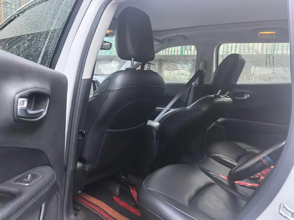 2020 Jeep Compass 1.3T 173HP L4 7DCT,autocango,china used car exporter,china ev exporter,chinese used car exporter,chinese used ev exporter