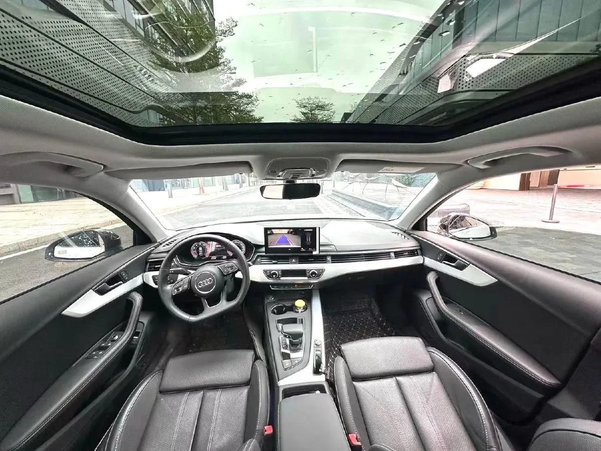 2022 Audi A4L 2.0T 190HP L4 7DCT,autocango,china used car exporter,china ev exporter,chinese used car exporter,chinese used ev exporter