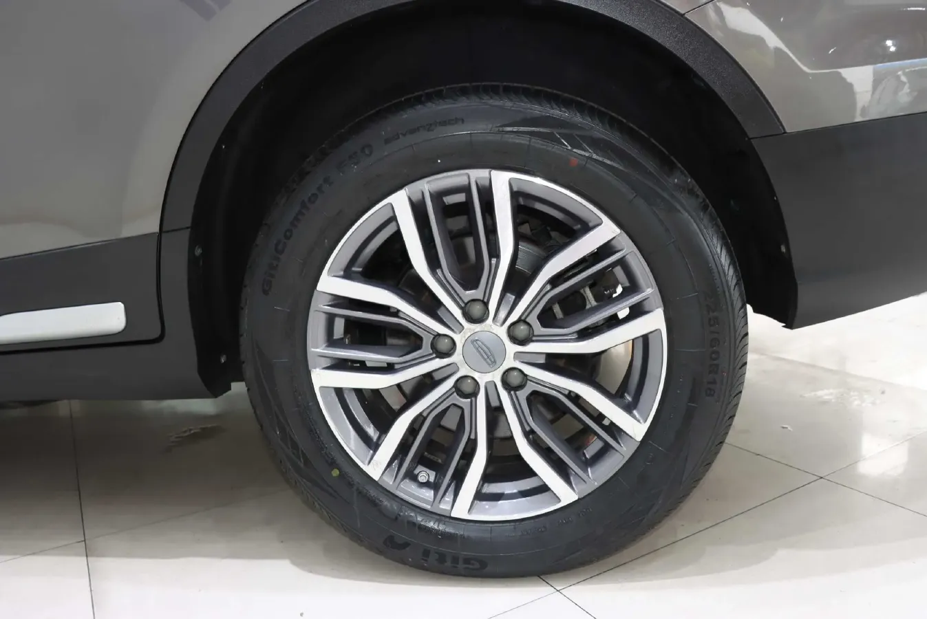 2020 Geely Azkarra 1.8T 184HP L4 7DCT,autocango,china used car exporter,china ev exporter,chinese used car exporter,chinese used ev exporter