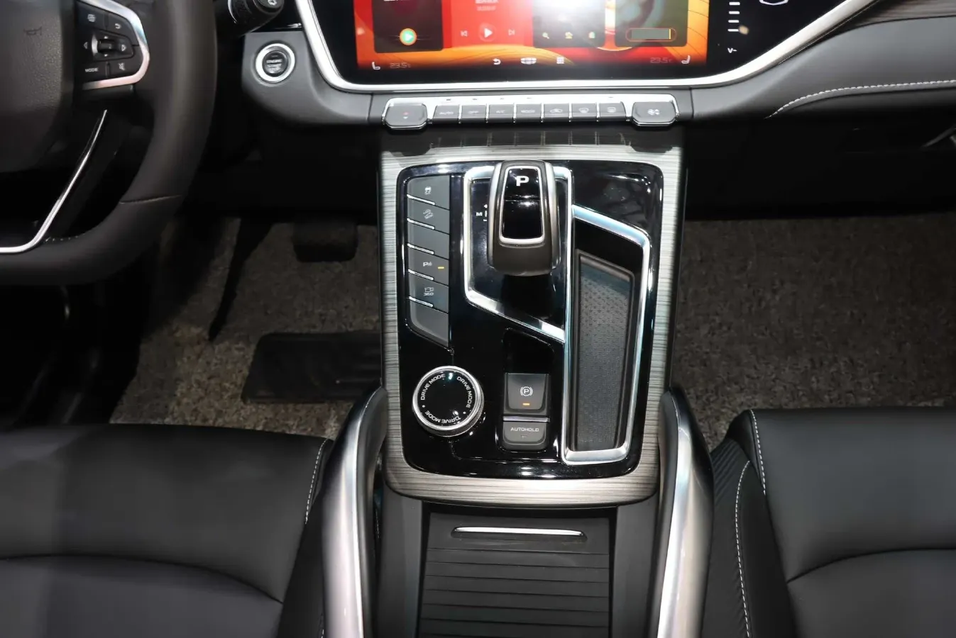 2020 Geely Azkarra 1.8T 184HP L4 7DCT,autocango,china used car exporter,china ev exporter,chinese used car exporter,chinese used ev exporter