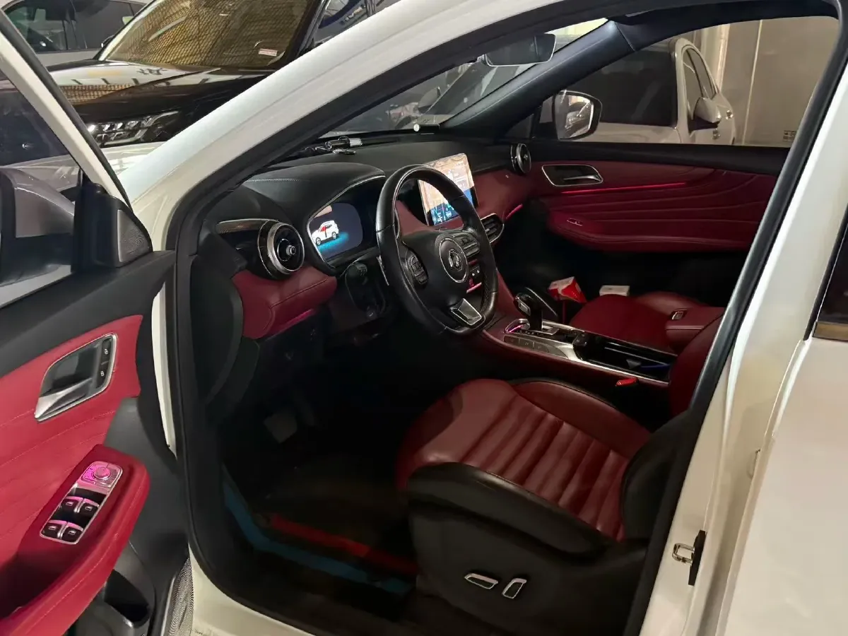 2019 MG HS 2.0T 231HP L4 6DCT,autocango,china used car exporter,china ev exporter,chinese used car exporter,chinese used ev exporter