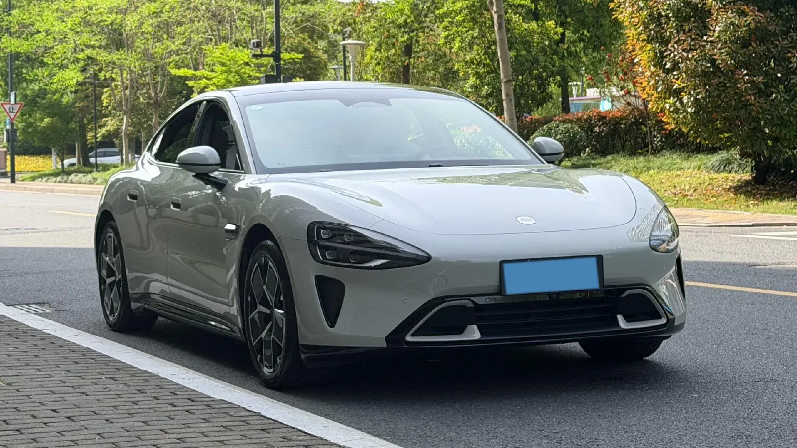 2024 MI SU7 BEV 73.6KWH,autocango,china used car exporter,china ev exporter,chinese used car exporter,chinese used ev exporter