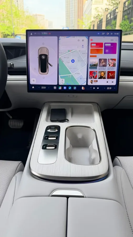 2024 MI SU7 BEV 73.6KWH,autocango,china used car exporter,china ev exporter,chinese used car exporter,chinese used ev exporter