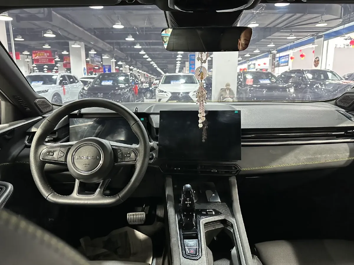 2023 MAXUS G50 1.5T 181HP L4 7DCT,autocango,china used car exporter,china ev exporter,chinese used car exporter,chinese used ev exporter