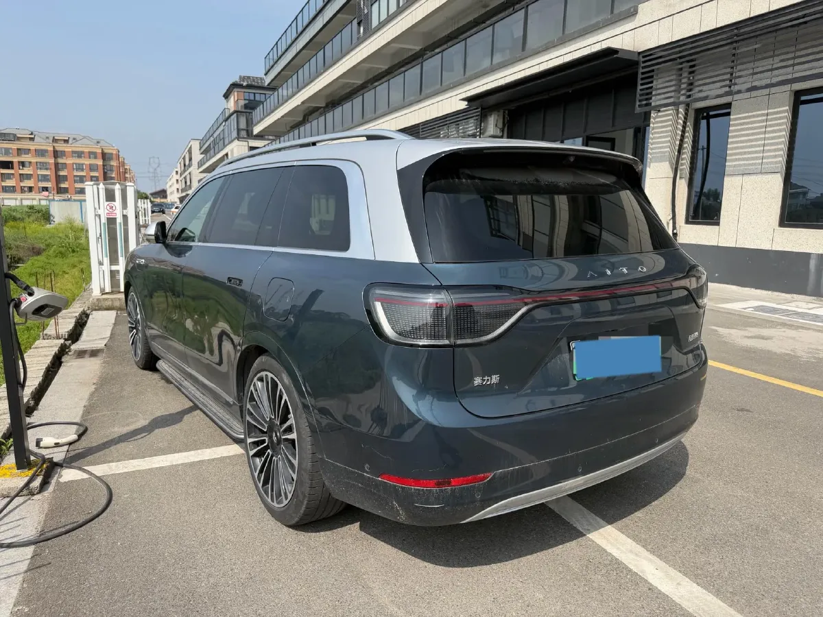 2024 AITO AITO M9 1.5T 152HP L4 REEV 42KWH,autocango,china used car exporter,china ev exporter,chinese used car exporter,chinese used ev exporter