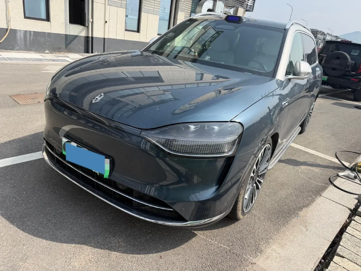 2024 AITO AITO M9 1.5T 152HP L4 REEV 42KWH,autocango,china used car exporter,china ev exporter,chinese used car exporter,chinese used ev exporter