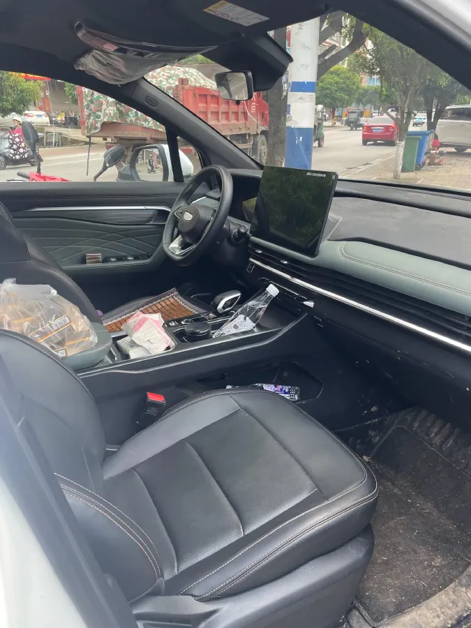 2024 Geely Okavango L 2.0T 218HP L4 7DCT,autocango,china used car exporter,china ev exporter,chinese used car exporter,chinese used ev exporter